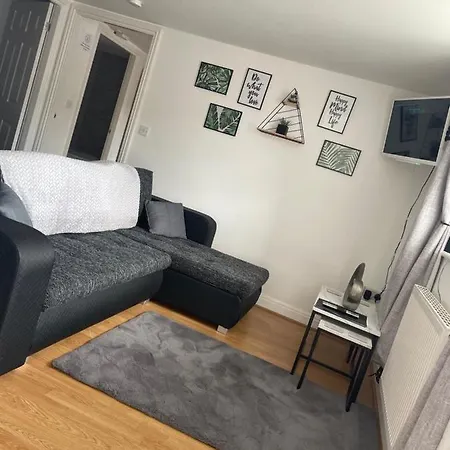 T-post Lägenhetshotell 3*