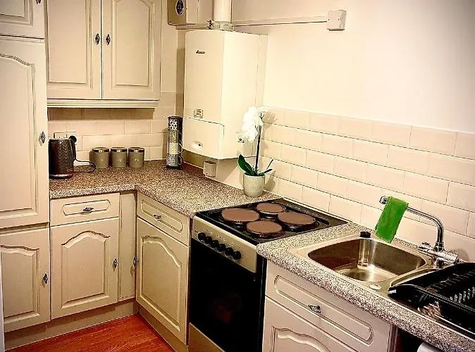 Aparthotel T-post 3*